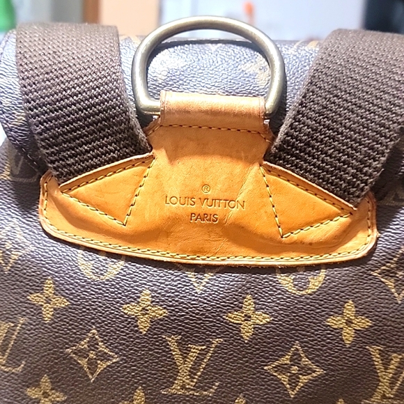 🚨Montsouris GM backpack clean W/ Coa - Picture 9 of 15